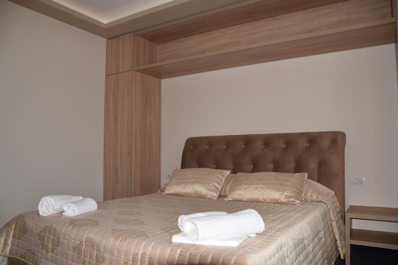 Hotel Pogradeci 2 Tushemisht Kültér fotó