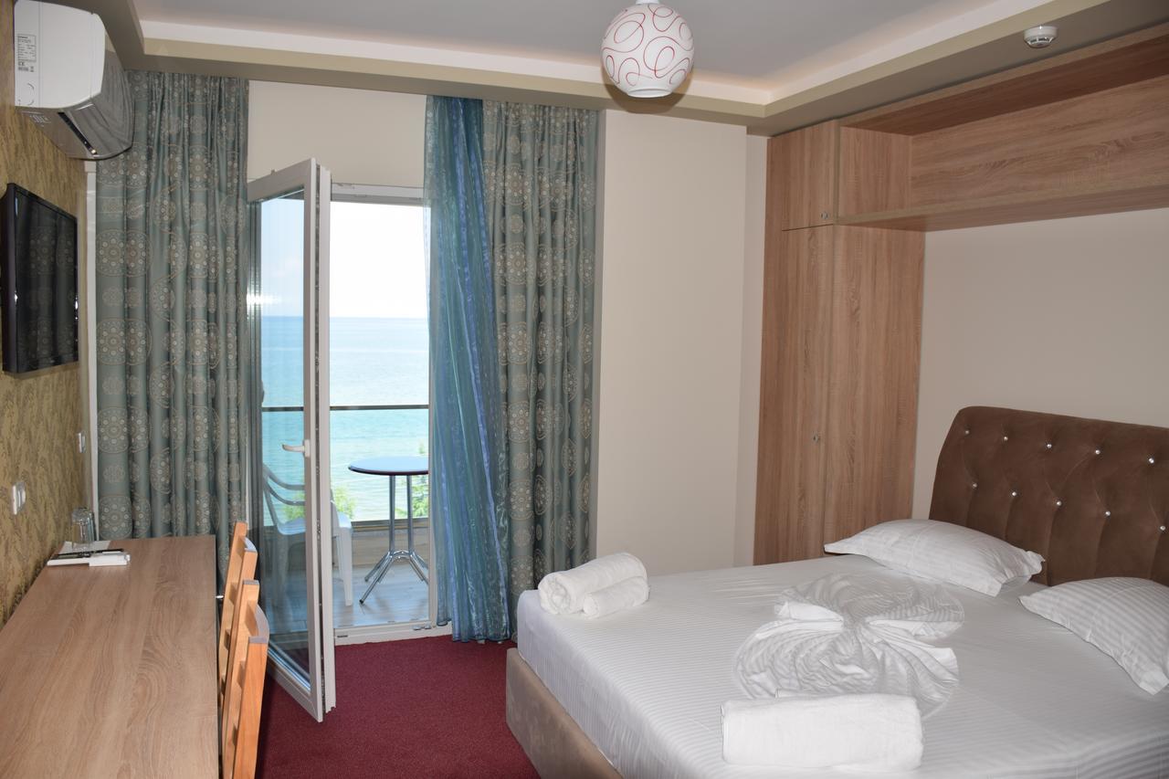 Hotel Pogradeci 2 Tushemisht Kültér fotó