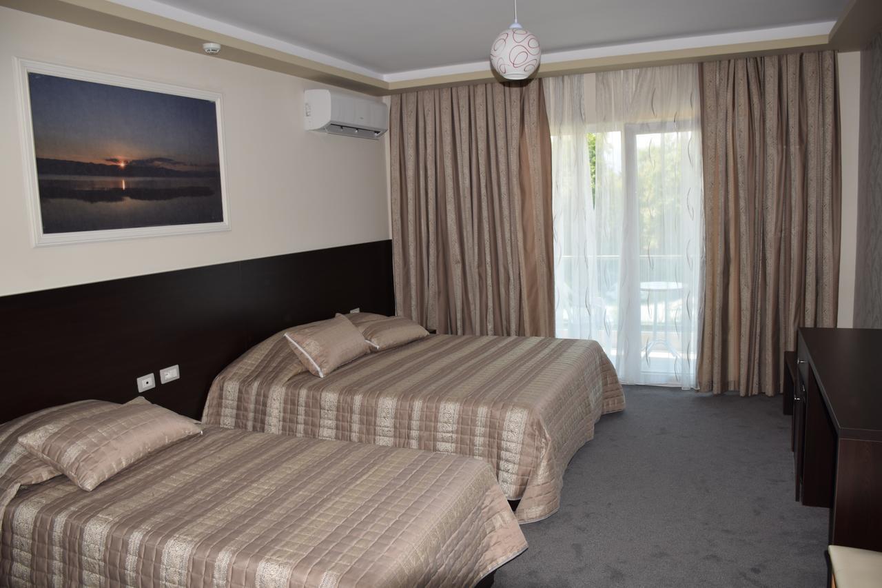 Hotel Pogradeci 2 Tushemisht Kültér fotó