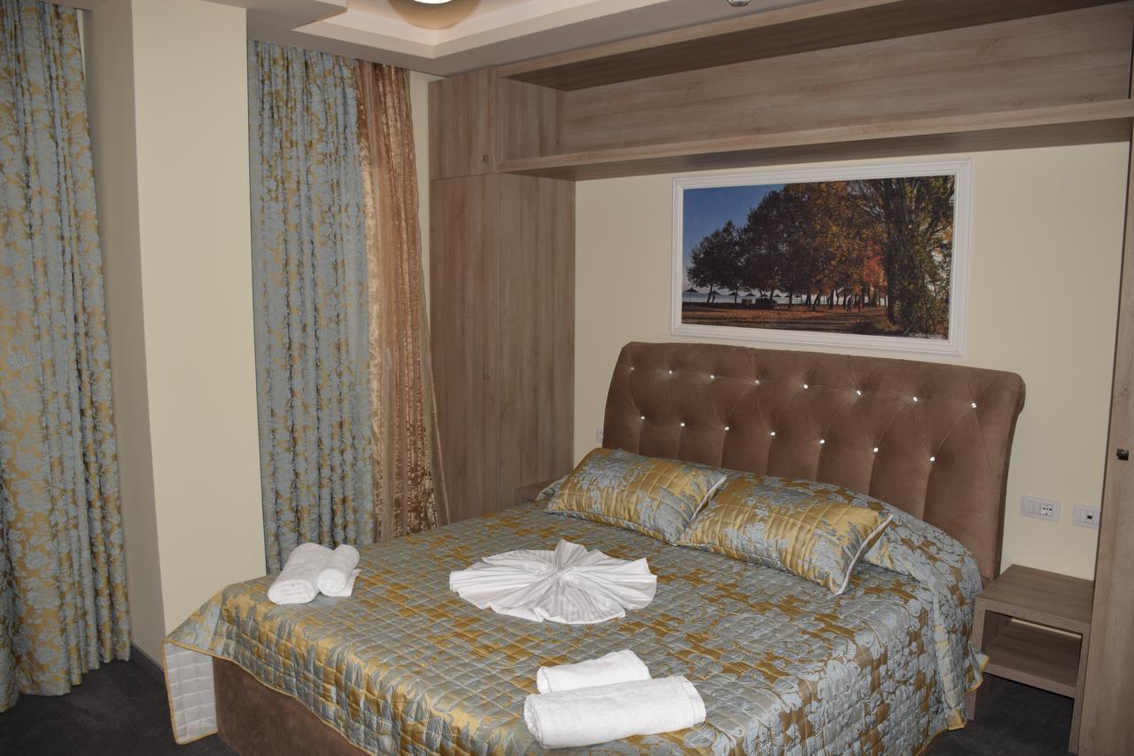 Hotel Pogradeci 2 Tushemisht Kültér fotó